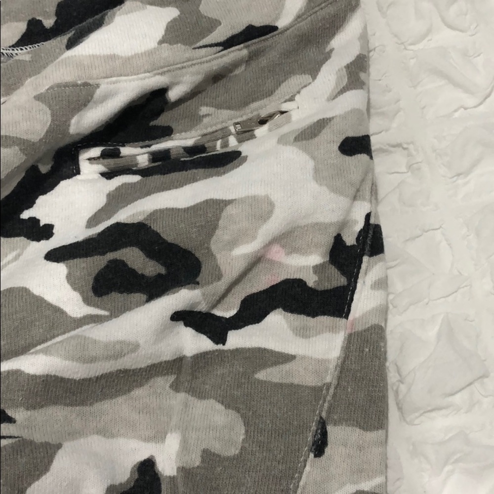 Monrow Sweatpants - image 3